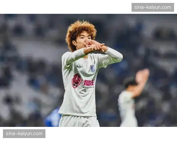 吕焯毅替补建功反超比分 英博本土球员展现价值